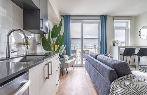 West Bellevue Apartment | Sophari's Apartments in Bellevue