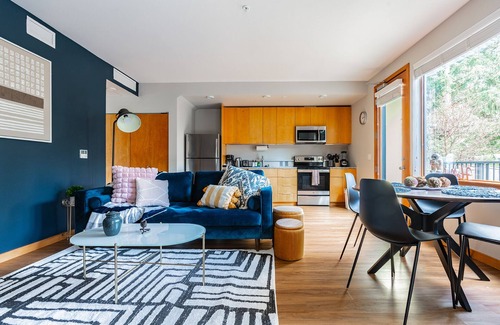 Northwest Bellevue Apartment | Sophari's Apartments in Bellevue