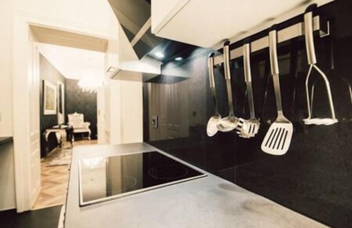 Brigittenau Apartment | Sophie's Place Augarten - Lifestyle City Apartments Vienna Parking