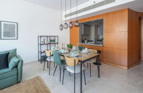 Jumeirah Lake Towers Apartment | Sophisticated 1BR Apartment in JLT - Sleeps 3!