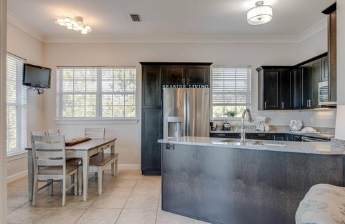 Sandestin Condo | Sophisticated 2BR/2BA Retreat with Balcony Bliss at Sandestin Golf and Beach Resort!