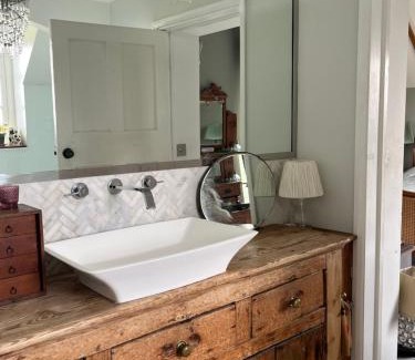 Oxford Villa | Sophisticated & Arty Oxford Retreat