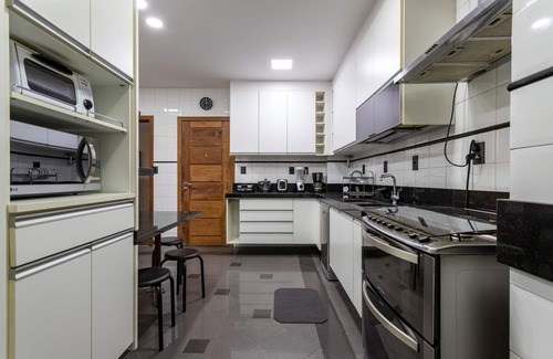 Zona Sul Apartment | Sophisticated ideal for families in Botafogo | PB202B