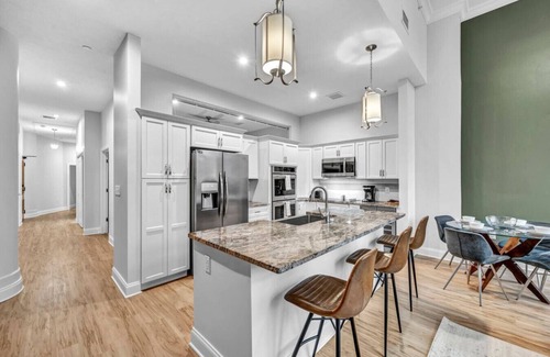 Playhouse Square Apartment | Sophisticated Luxury Condo | Center of Downtown