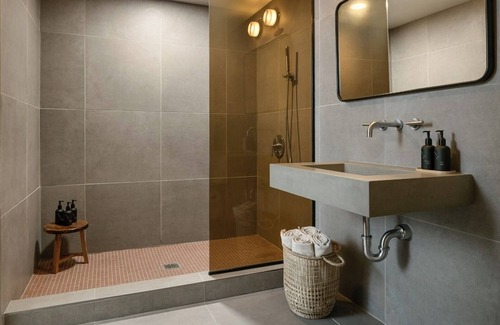 East Bank Hotel | Sophisticated Stay with Rooftop Views & Local Artful Flair