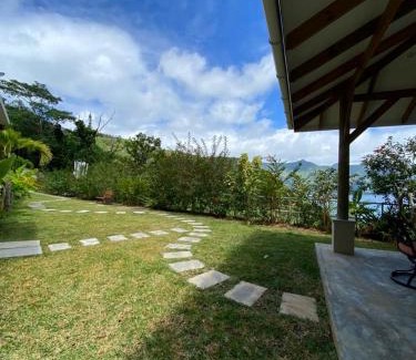 Glacis Bed & Breakfast | Sorento Sur Mer