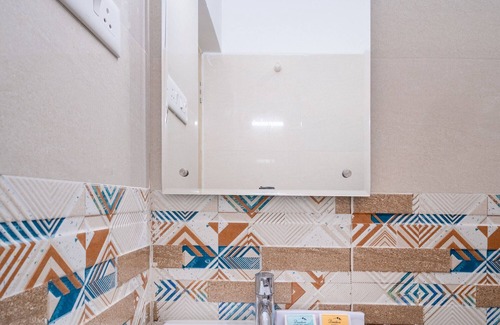 Kalapettai Hotel | Sornalaxmi Residency