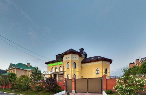 Izhevsk House | Sosnoviy Bor Guest House