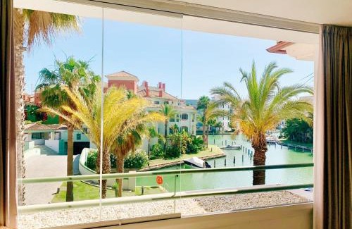Sotogrande Apartment | Sotogrande Alboaire- Waterfront luxury 4 bedroom Apt in the Marina of Sotogrande