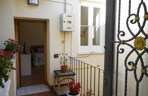 Licata House | Sotto L'Orologio