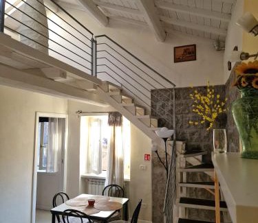 Viterbo Apartment | Sotto Le Stelle Home - una Baita in città