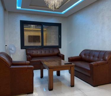 Haut Founty Apartment | Souk window