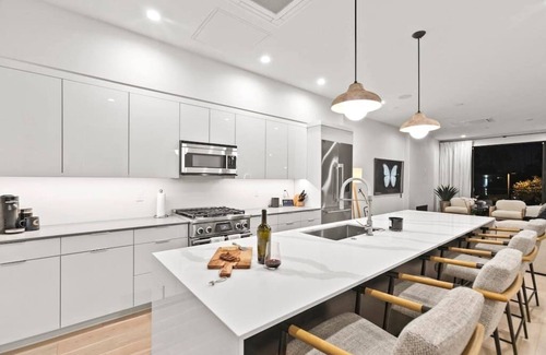 Arts District House | Soulshine Penthouse w/Exclusive Resort Access!