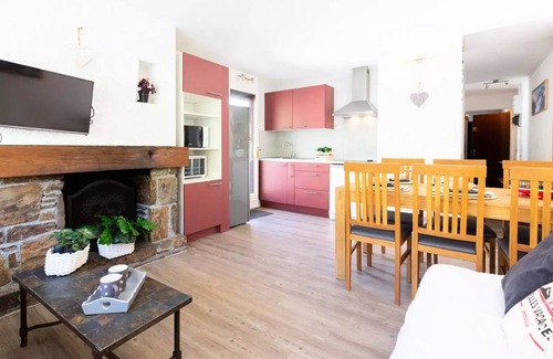 Saint-Lary-Soulan Apartment | Soum De Matte Residence - Apartment 11 people foot from the slopes Ski resort PLA D ADET