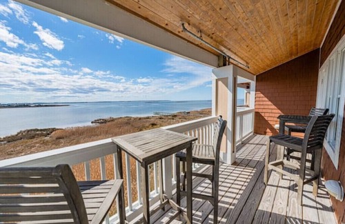 Nags Head Condo | Sound front condo, pool, water access, & sunsets