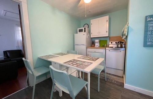 Old Lyme Cottage | Sound View Beach Getaway Cottage