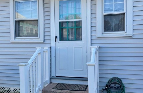 Old Lyme Cottage | Sound View Beach Getaway Cottage