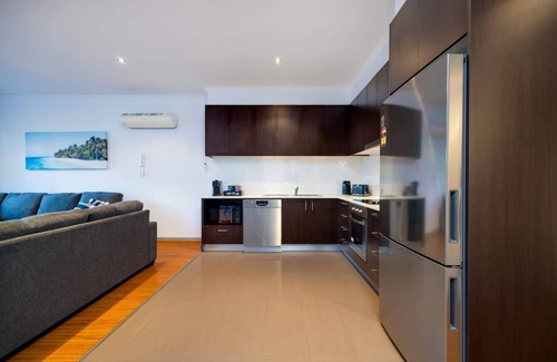 Capel Sound Apartment | Sound Waves Summary: