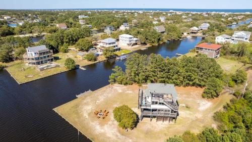 Carova Beach House | Soundside, Canal Front! Water views!, 4x535, The 4x4 Leaf Clover