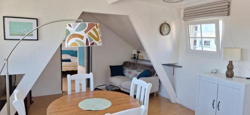 Cote Ouest Ormeaux Apartment | Sous les toits du Havre
