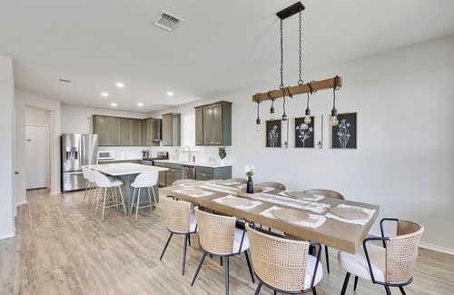 Buda House | South Austin Luxe Boho House 4BR 2.5BA With SPA, Pool & EV Charger