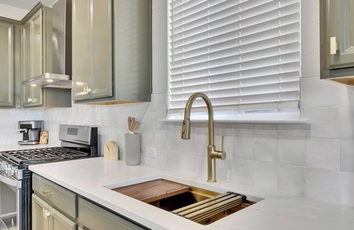 Buda House | South Austin Luxe Boho House 4BR 2.5BA With SPA, Pool & EV Charger