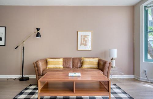 South Beach Apartment | South Beach 2br w pool tennis spa SFO-1400