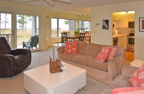 Glen Arbor Apartment | South Beach 55