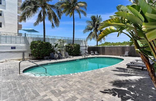 South of Fifth Apartment | South Beach Beachfront Apartment, Chairs & Umbrella Access