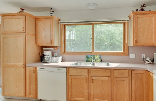 South Haven House | South Beach, Blue Stairs, Kids Corner Park, Bike Trail, Walk to Marina, Downtown