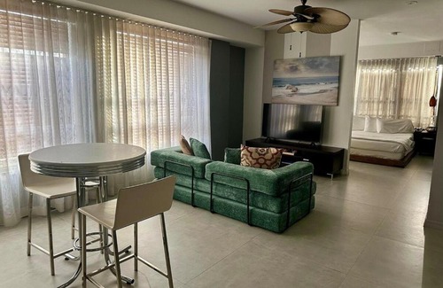 South of Fifth Apartment | South Beach Breeze Stays