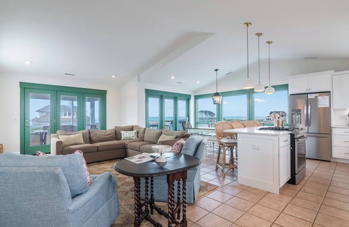 Bald Head Island House | South Beach on Bald Head Island With Stunning ocean views-The Lone Star