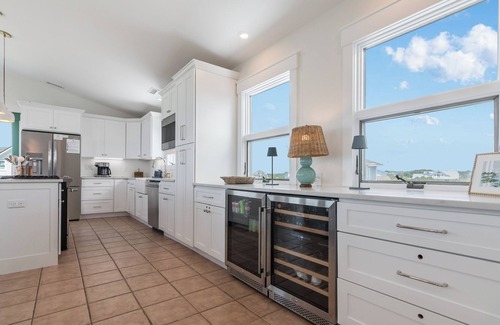Bald Head Island House | South Beach on Bald Head Island With Stunning ocean views-The Lone Star