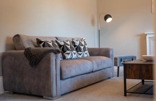 Troon Apartment | South Beach View