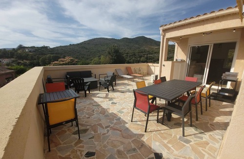 Sagone House | South Corsica villa. 10 people. 4 mins walk from the sea.