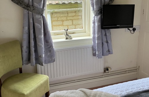Malmesbury Apartment | South Cotswolds - Rural Retreat