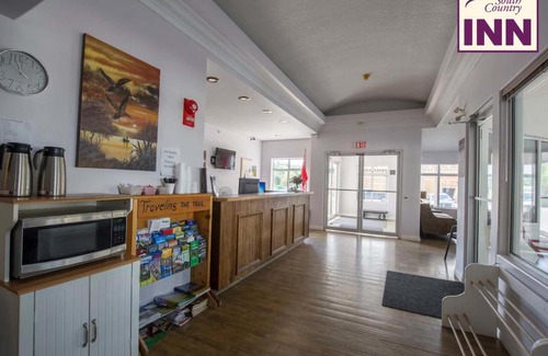 Cardston Hotel | South Country Inn