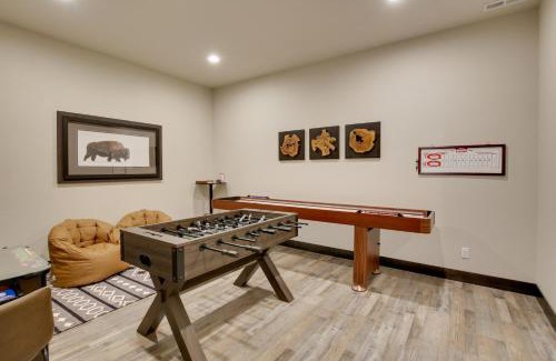 Spearfish House | South Dakota Retreat with Hot Tub, Fire Pit and Grill!