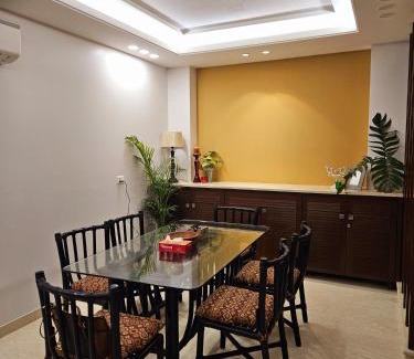 Chittaranjan Apartment | South delhi Monument View by Maple Key Stays - 3BHK & Terrace