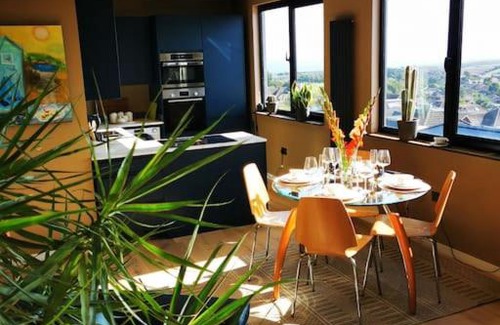 Woodingdean Apartment | South Downs and Brighton