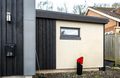 Meads Apartment | South Downs Studio - bijou hikers hideaway
