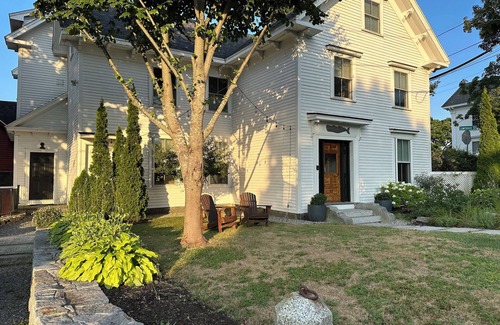Rockland Apartment | South End Sea Captains home in Rockland, ME
