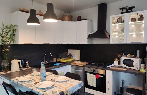 Saint-Mandrier-sur-Mer House | South-facing cottage, air-conditioned, 1' from the sea