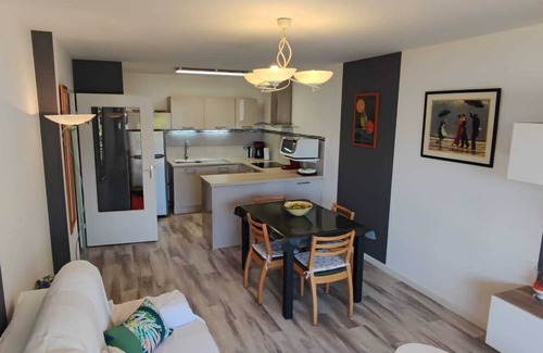 Saint-Cast-le-Guildo Apartment | South-facing T2 apartment 400 m from the main beach.