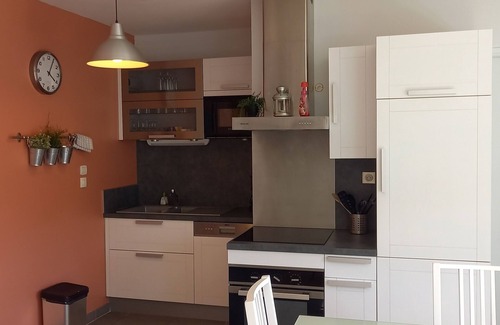 Fecamp Apartment | South facing cottage, cocooning 40 m from the sea