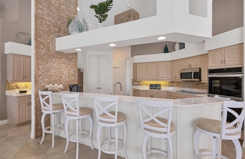 South Gulf Cove House | South Gulf Cove 5 Bedroom Private Home with Pool on Canal