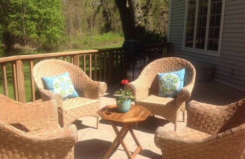 South Haven Condo | South Haven, MI Octagon -Cozy Home with Fireplace & Outdoor Pool-Read our review