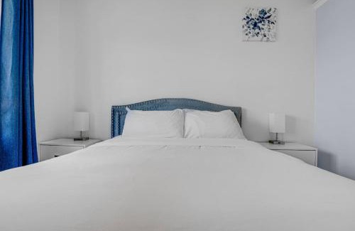 Flamingo/Lummus Apartment | South Miami 2BR Near Beach and Nightlife