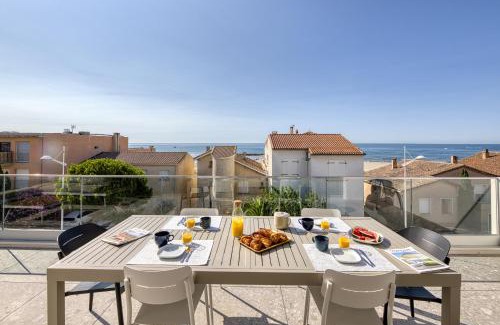 Carnon-Plage Apartment | SOUTH-OF-FRANCE Magnifique T5 avec CLIM, terrasse 30 m2 vue sur mer et barbecue, parking, 40m de la plage