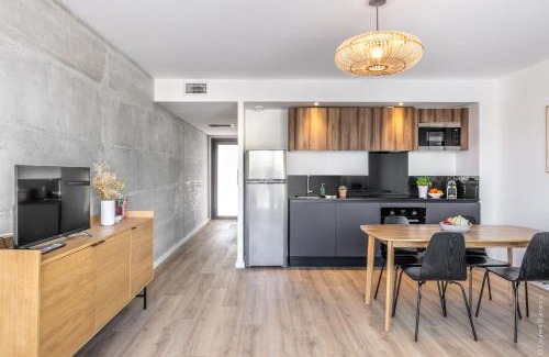 Carnon-Plage Apartment | SOUTH-OF-FRANCE T2 neuf haut de gamme, climatisé, parking gratuit, 2eme ligne, balcon 2